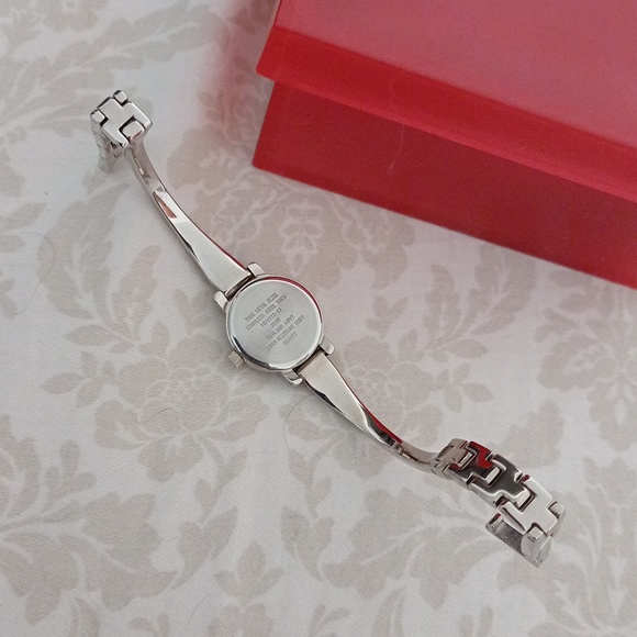 Watch - Picture 13 of 15